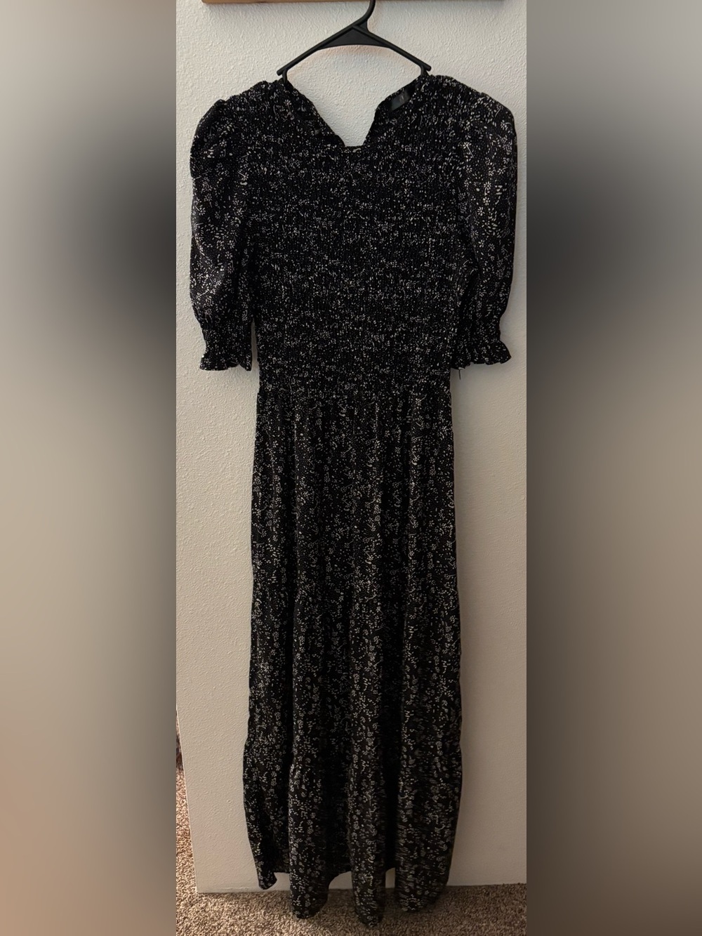 Black Floral Puff-Sleeve Maxi Dress